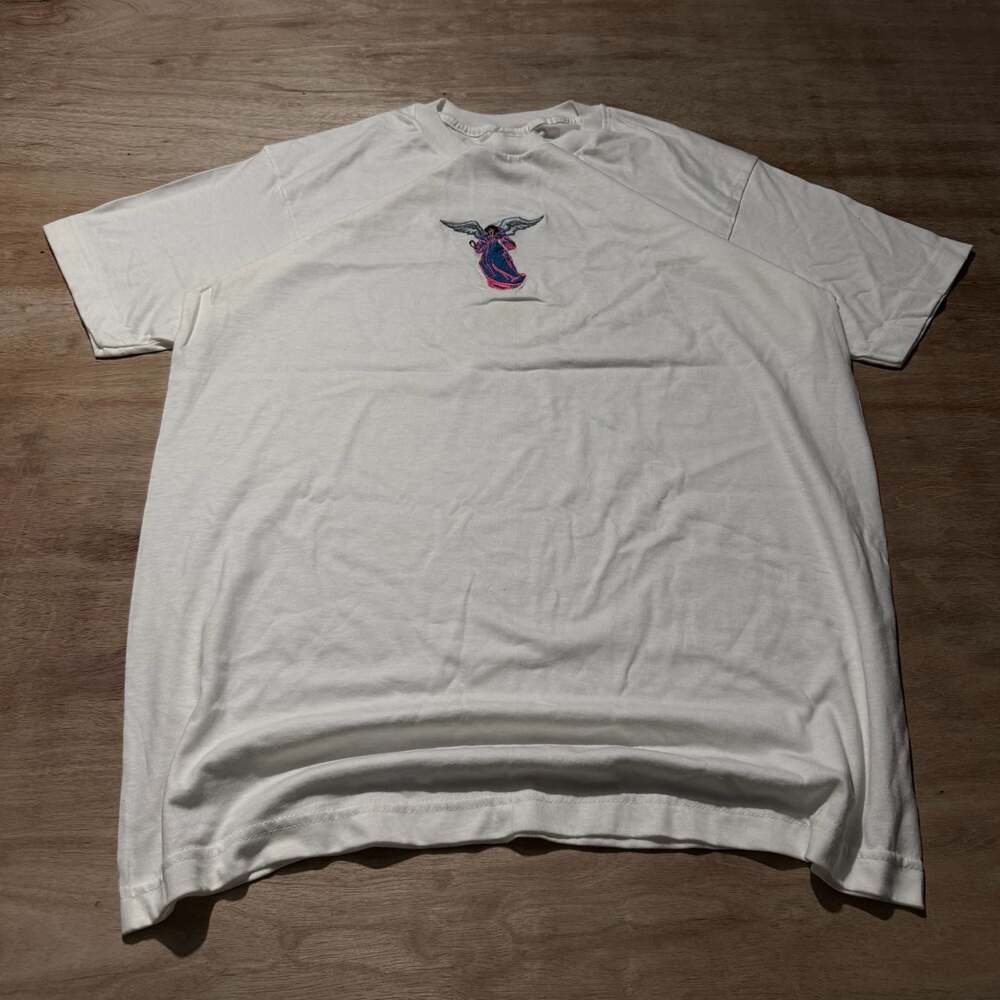 Vintage Y2K Hanes Angel Embroidered White T-Shirt Large